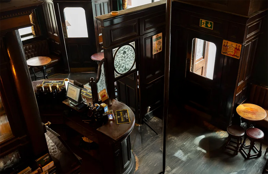 Inside John Snow pub